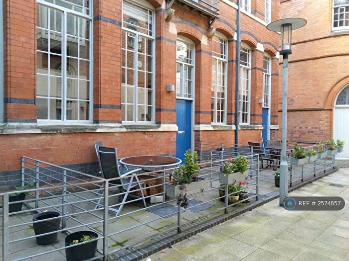 2 Bedroom Terraced House To Rent In Scholars Gate, Birmingham, B1