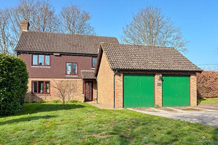 4 Bedroom Detached House For Sale In Fair View, Alresford, SO24