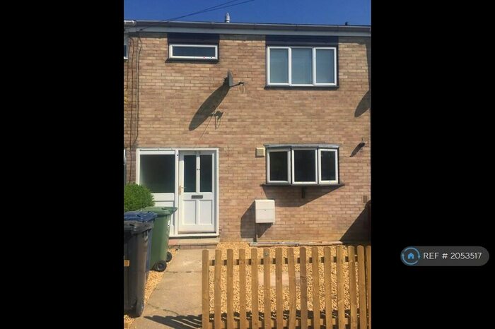 3 Bedroom Terraced House To Rent In Norfolk Road, Huntingdon, PE29