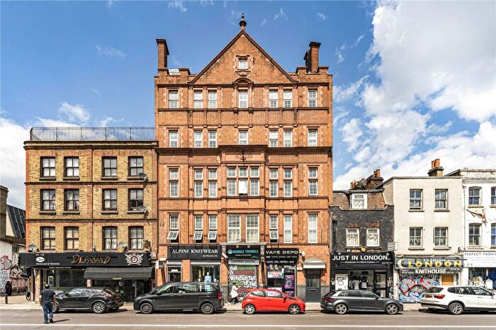 3 Bedroom Apartment To Rent In Commercial Road, Whitechapel, London, E1