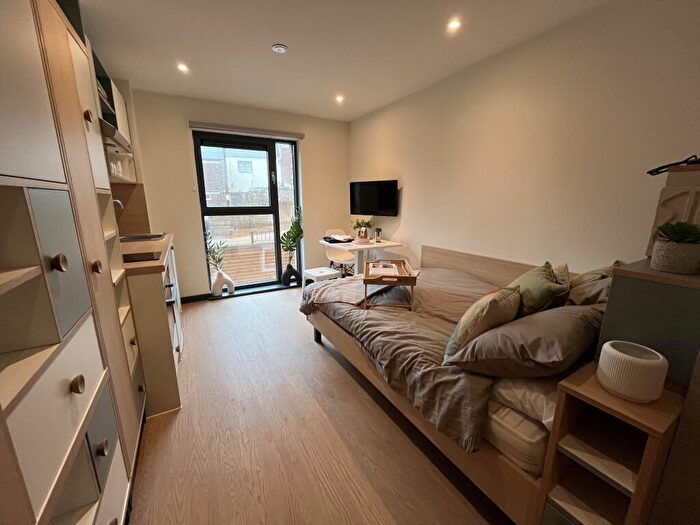 1 Bedroom Flat To Rent In Gladstone Road, Exeter, EX1