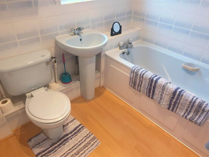 1 Bedroom Flat To Rent In Kingston Wharf, Kingston Street, Hull, HU1