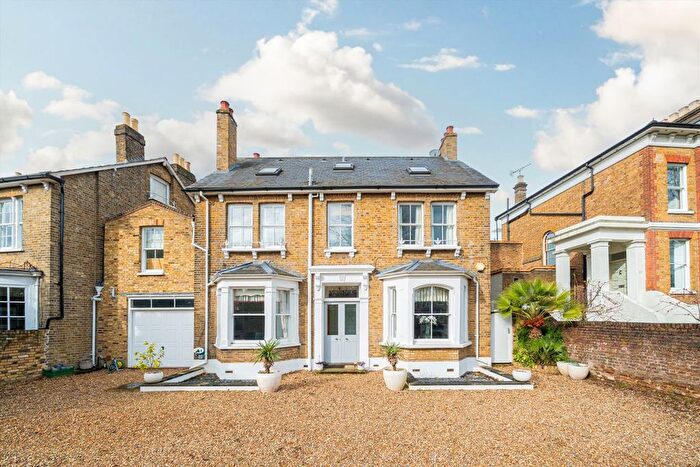 6 Bedroom Detached House To Rent In The Avenue, St Margarets, Twickenham, TW1