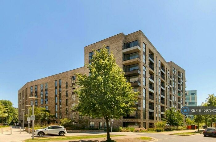 3 Bedroom Flat To Rent In Abbotsford Court, London, NW10