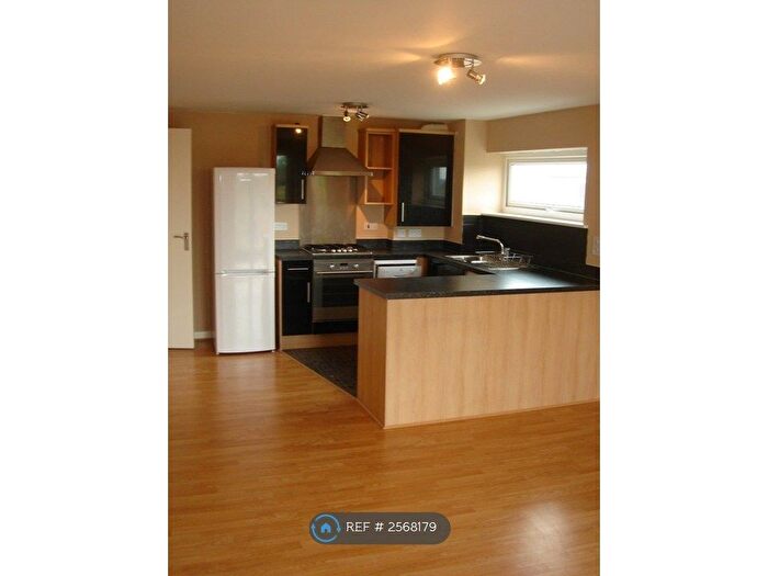 2 Bedroom Flat To Rent In Hyde Grove, Dartford, DA1