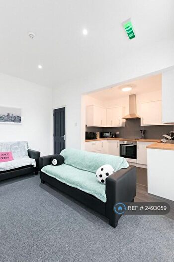 5 Bedroom Terraced House To Rent In Patterdale Road, Liverpool, L15