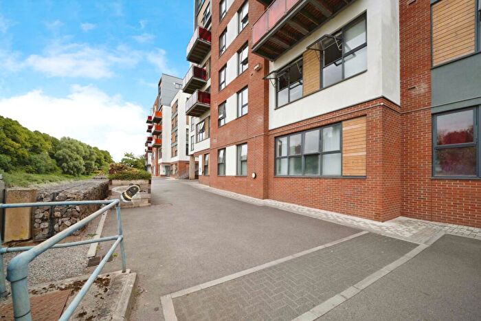 1 Bedroom Flat For Sale In Paintworks, Arnos Vale, Bristol, BS4