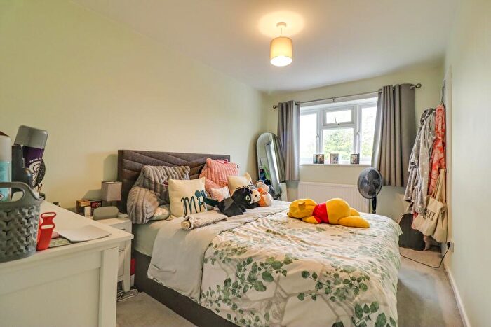 2 Bedroom Terraced House For Sale In Vineyard Close, Woolston, SO19