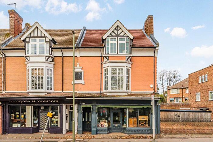 Studio To Rent In Bridge Road, East Molesey, KT8