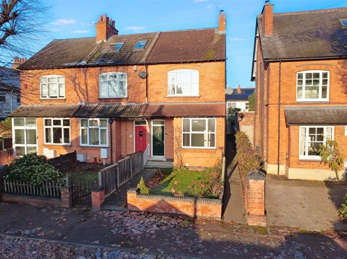 3 Bedroom Semi-detached House To Rent In Imperial Avenue, Beeston, NG9