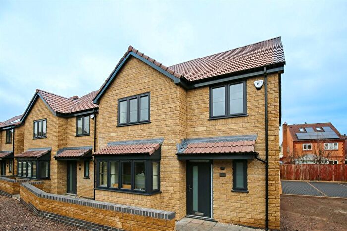 4 Bedroom Detached House For Sale In Alexandra Road, Coalpit Heath, Bristol, BS36