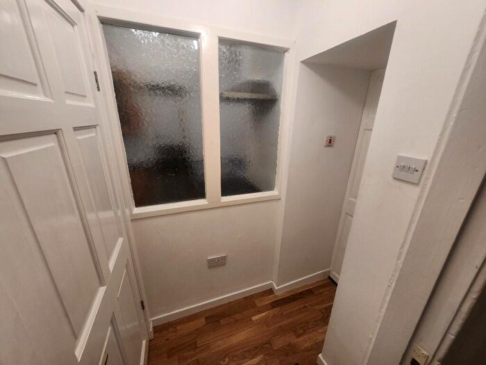 1 Bedroom Flat To Rent In Park Road, Dunoon, Argyll, PA23