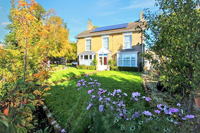 5 Bedroom Detached House For Sale In East Street, Alford, LN13