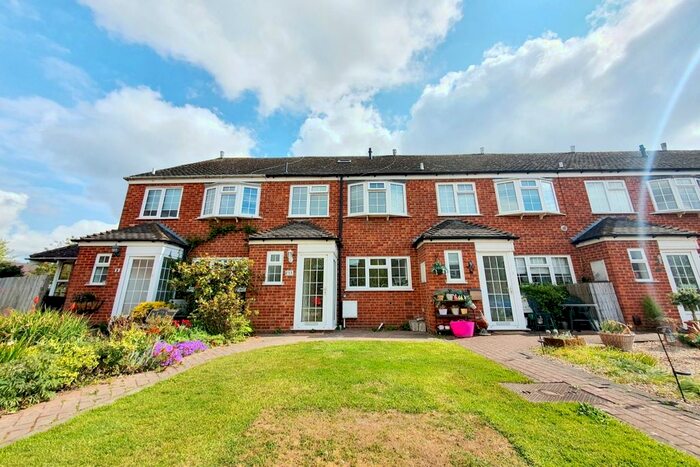 4 Bedroom Terraced House To Rent In Regency Drive, Kenilworth, Warwickshire, CV8