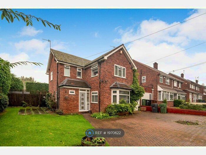 3 Bedroom Detached House To Rent In Cottage Drive, Bromsgrove, B60