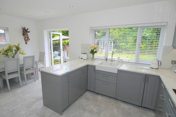 3 Bedroom Detached Bungalow For Sale In Station Road, Eynsford, DA4