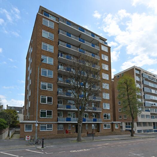 2 Bedroom Flat For Sale In Grove Court -, The Drive, Hove, East Sussex, BN3