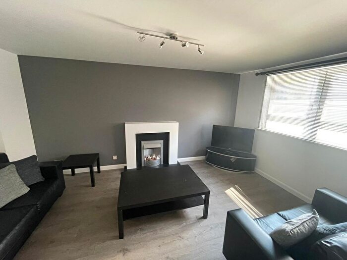2 Bedroom Flat To Rent In B South College Street, Aberdeen, AB11