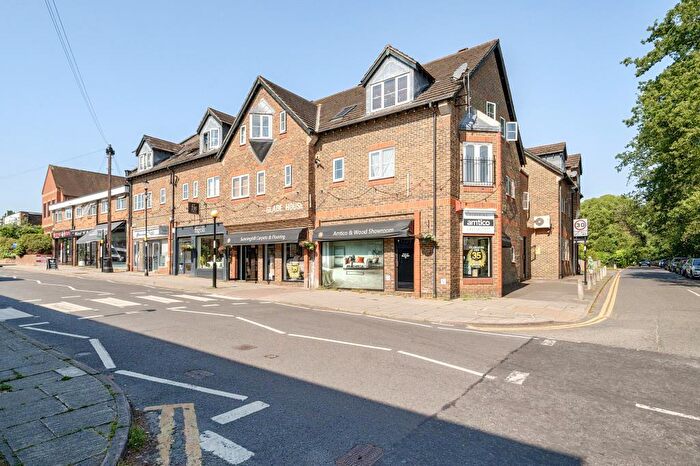 1 Bedroom Flat For Sale In Glade Houses, High Street, SL5