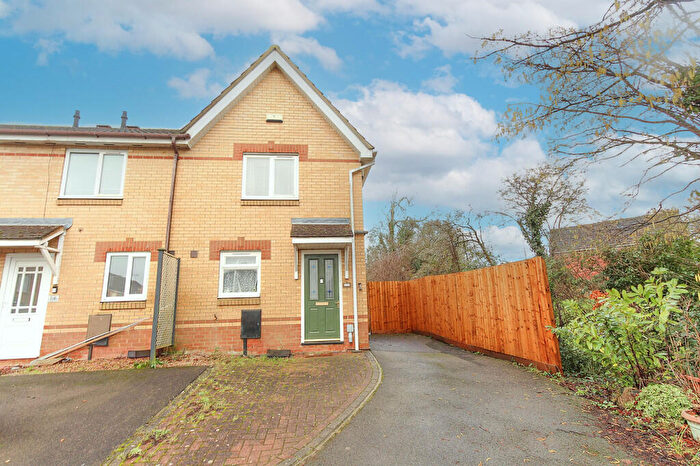 2 Bedroom End Of Terrace House For Sale In Sandringham Close, Wellingborough, NN8