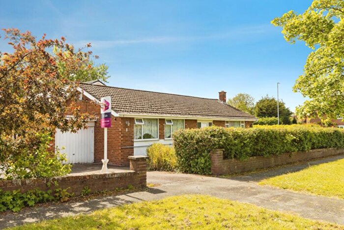 3 Bedroom Detached Bungalow For Sale In Rowcliffe Avenue, Chester, CH4