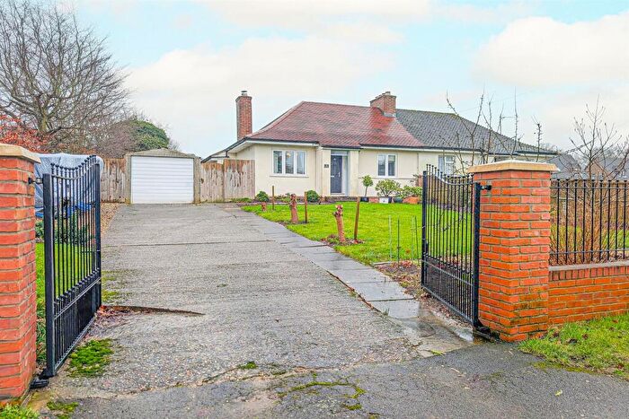 2 Bedroom Semi-Detached Bungalow For Sale In Park Road, Cheveley, Newmarket, CB8