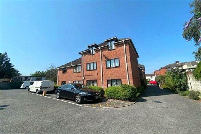 1 Bedroom Apartment To Rent In Park Road, Freemantle, Southampton, SO15