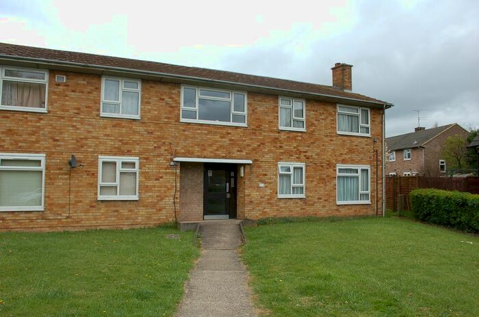 1 Bedroom Flat To Rent In Runsley, Welwyn Garden City AL7