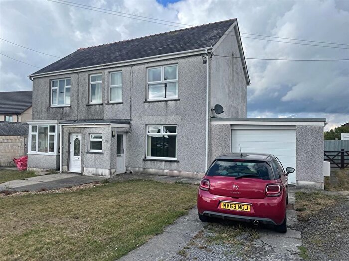 3 Bedroom Semi-Detached House To Rent In Heol Llanelli, Pontyates, Llanelli, SA15