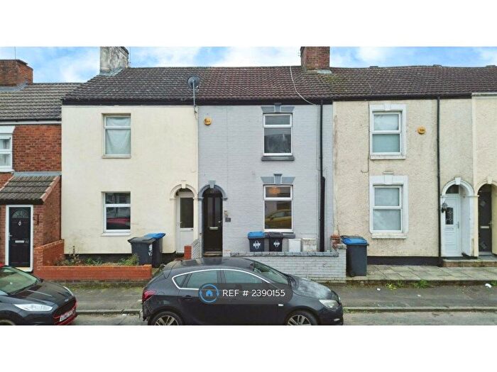 2 Bedroom Terraced House To Rent In Victoria Street, Rugby, CV21