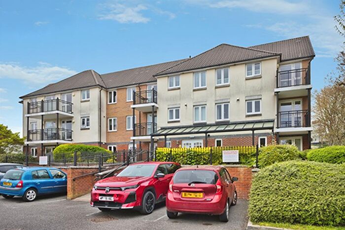 1 Bedroom Flat For Sale In Wyndham Court, Yeovil, BA21