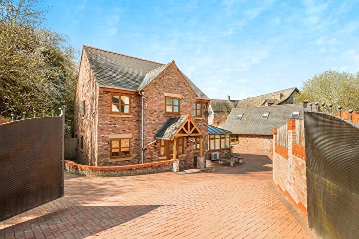 5 Bedroom Detached House For Sale In Methodist Hill, Froncysyllte, Llangollen, Wrecsam, LL20