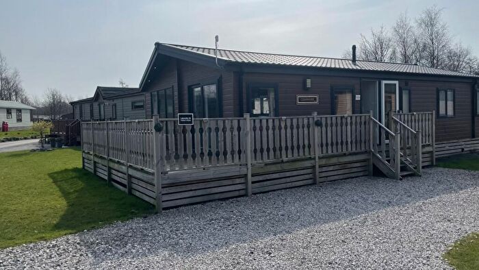 3 Bedroom Lodge For Sale In Lakeside, LA6