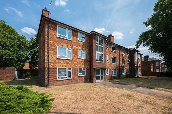 1 Bedroom Flat For Sale In Westmount Road, Eltham, SE9