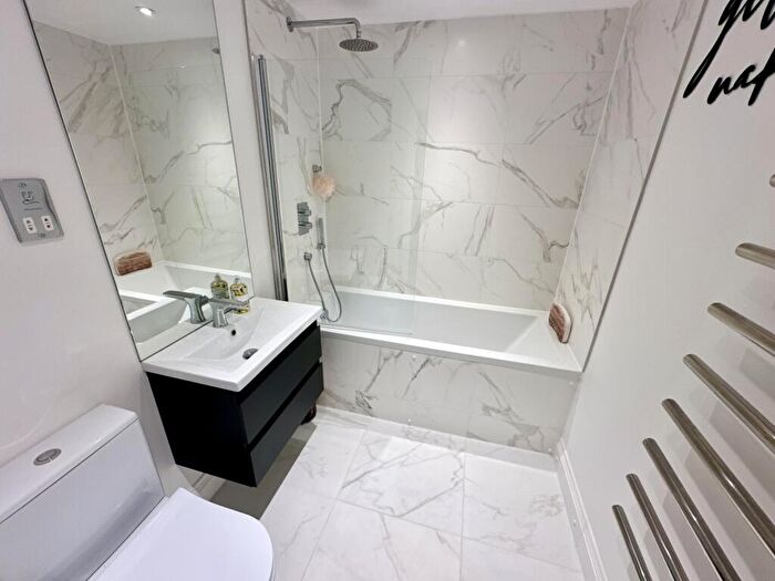 3 Bedroom Apartment For Sale In The Winerack, Ipswich Waterfront, IP4