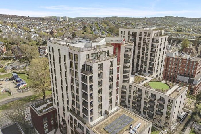 3 Bedroom Penthouse To Rent In Wellesbourne, Preston Park Brighton, BN1