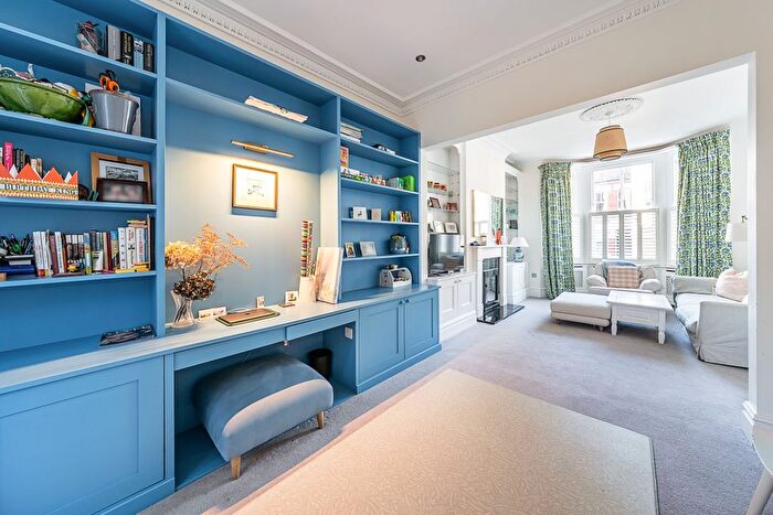 5 Bedroom End Of Terrace House To Rent In Netherford Road, London, SW4