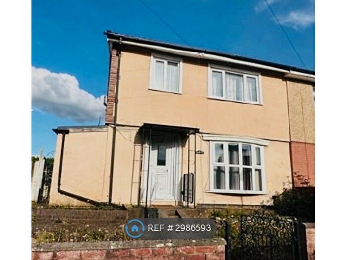 3 Bedroom Semi Detached House To Rent In Greenhill Road, Rugby, CV22