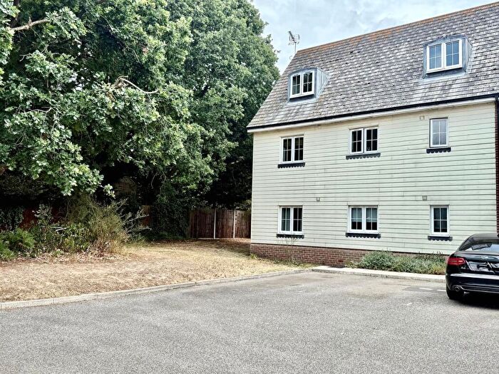 1 Bedroom Flat For Sale In Pine Drive, Purdis Farm, Ipswich, IP3