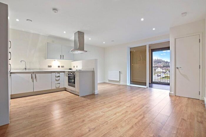 1 Bedroom Apartment To Rent In Roxborough Road, Harrow, HA1