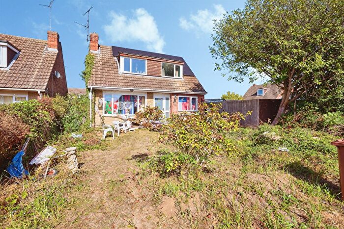 3 Bedroom Detached House For Sale In Eyebrook Gardens, Peterborough, PE4