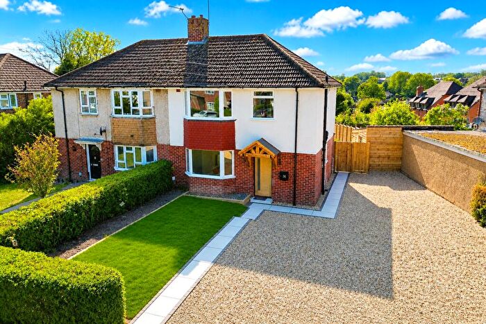 3 Bedroom Semi-Detached House For Sale In Beverley Road, Tilehurst, Reading, Berkshire, RG31
