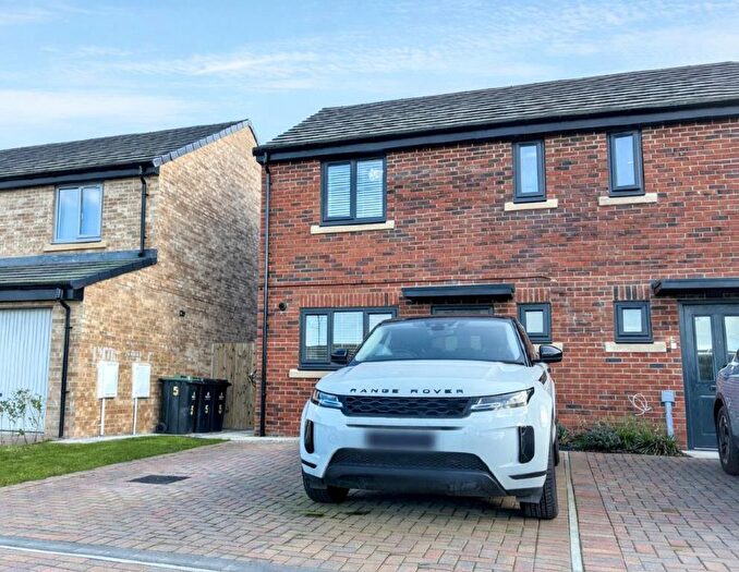 3 Bedroom Property To Rent In Lewis Carroll Close, Darlington, DL2