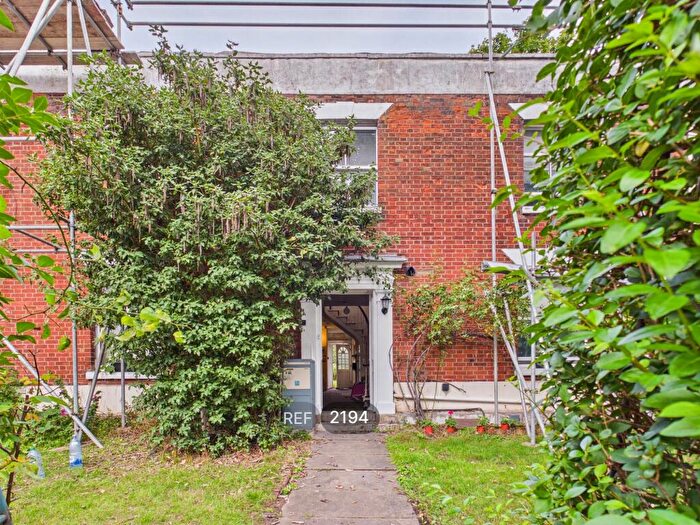 Flat To Rent In , Hythe Hill, Colchester, CO1