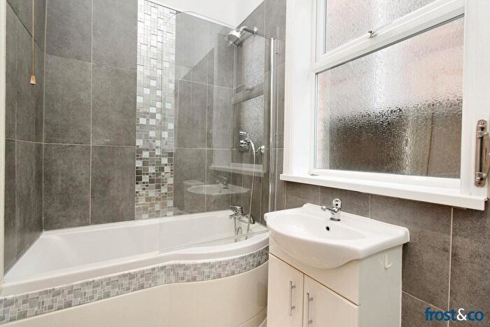 2 Bedroom Flat To Rent In Balmoral Road, Lower Parkstone, BH14