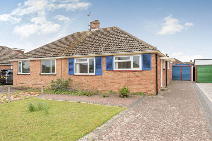 2 Bedroom Semi-Detached Bungalow For Sale In Denham Drive Basingstoke, RG22