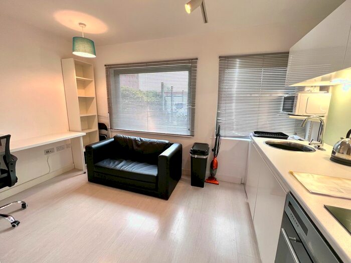 1 Bedroom Flat To Rent In Manor Mills, Leeds, West Yorkshire, LS11