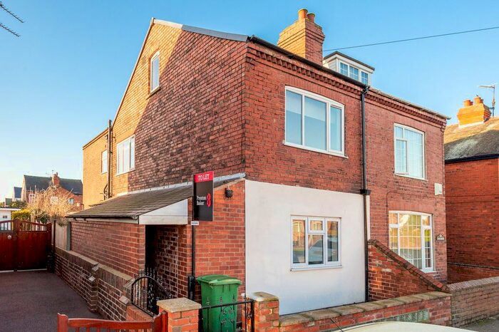 1 Bedroom Semi-Detached House To Rent In Room 4, 5 Western Road, Goole DN14