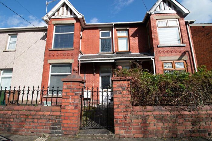 1 Bedroom Flat To Rent In Fff A Carlton Terrace, Crosskeys, NP11