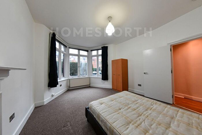 2 Bedroom Flat To Rent In Chichele Road, Cricklewood, NW2